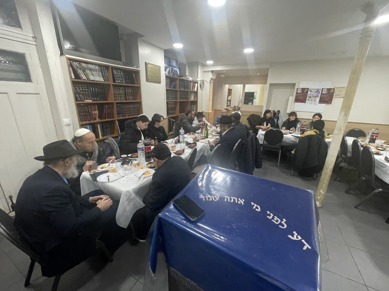 Farbrenguen du 19 Kislev, entre Torah, chants et convivialité