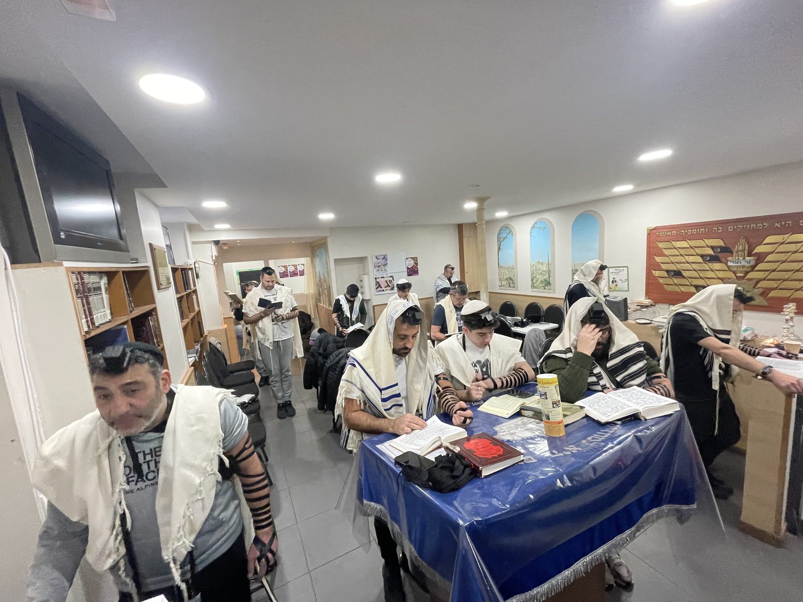 Étude et discussion après le minyan